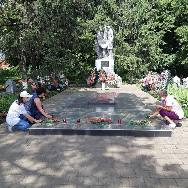 svecha pamyati